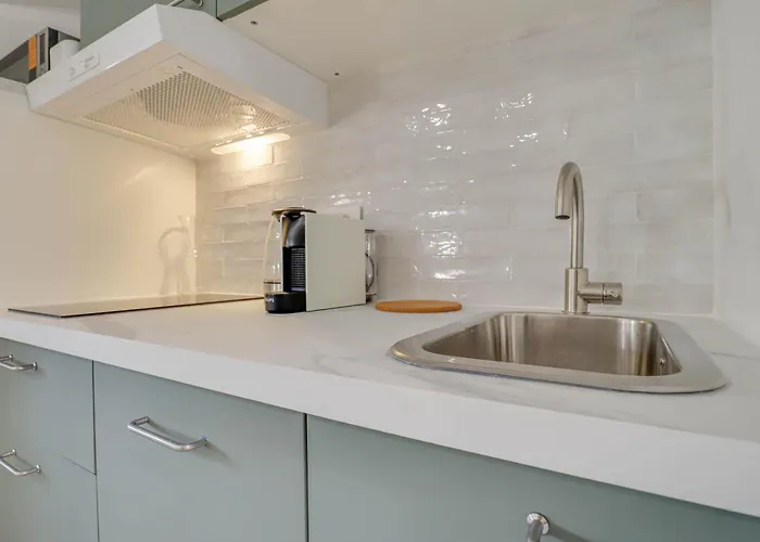 301 - Bel Calme, Proche Apartment